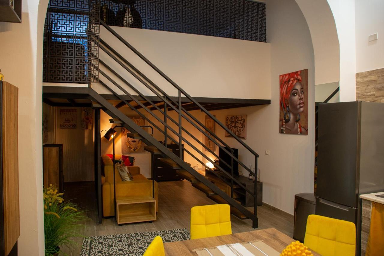 La Dimora Del Viaggiatore Luxury Apartments 마자라데발로 외부 사진