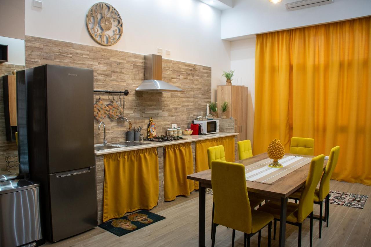 La Dimora Del Viaggiatore Luxury Apartments 마자라데발로 외부 사진