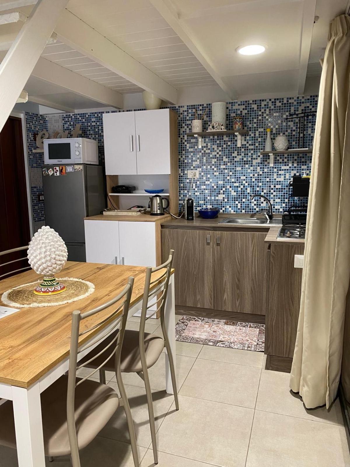 La Dimora Del Viaggiatore Luxury Apartments 마자라데발로 외부 사진
