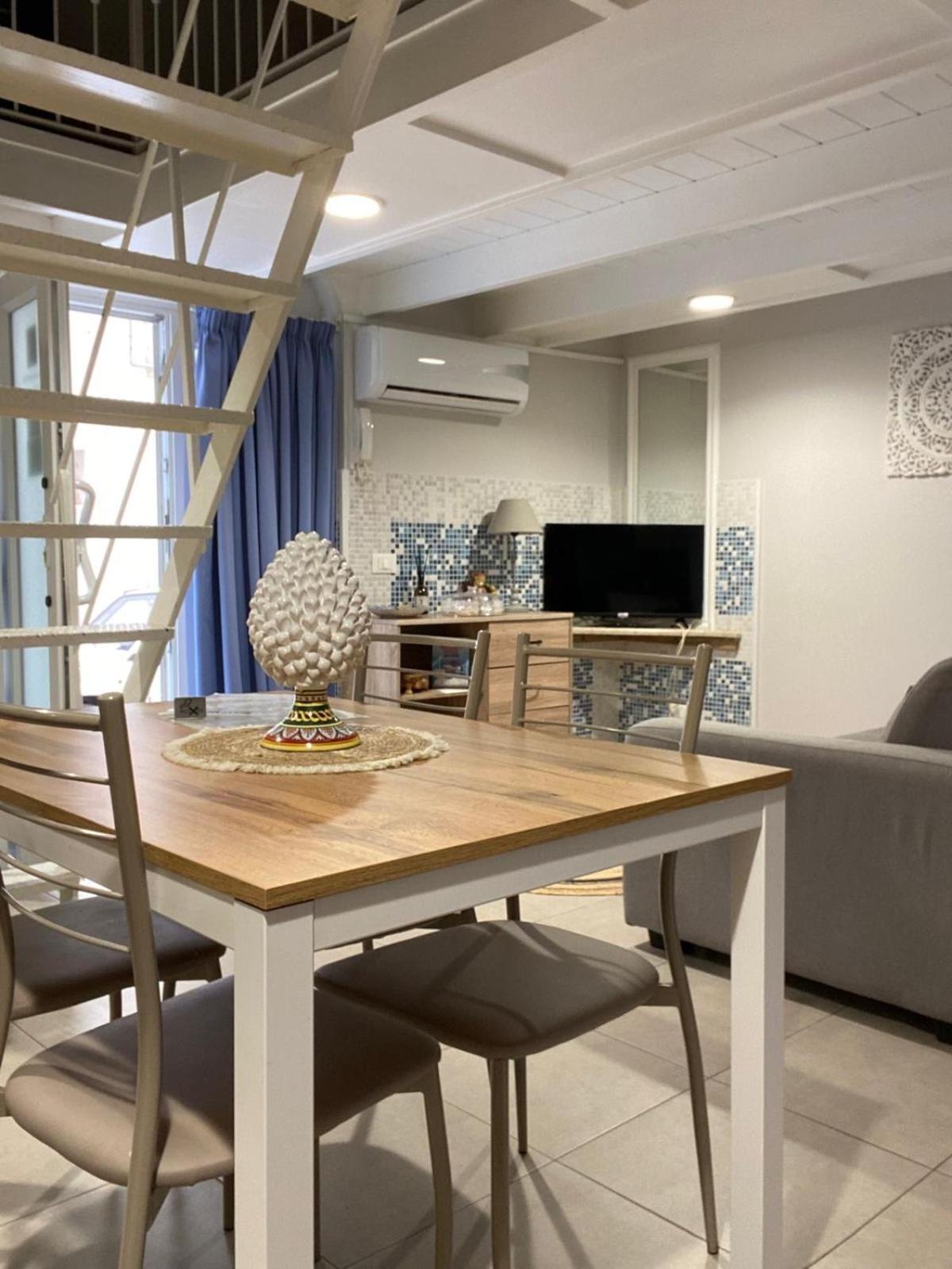 La Dimora Del Viaggiatore Luxury Apartments 마자라데발로 외부 사진