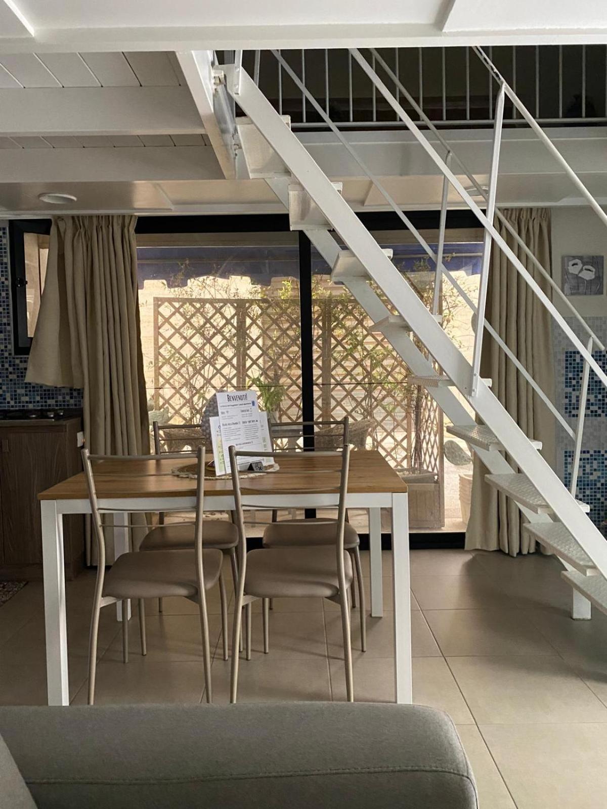 La Dimora Del Viaggiatore Luxury Apartments 마자라데발로 외부 사진